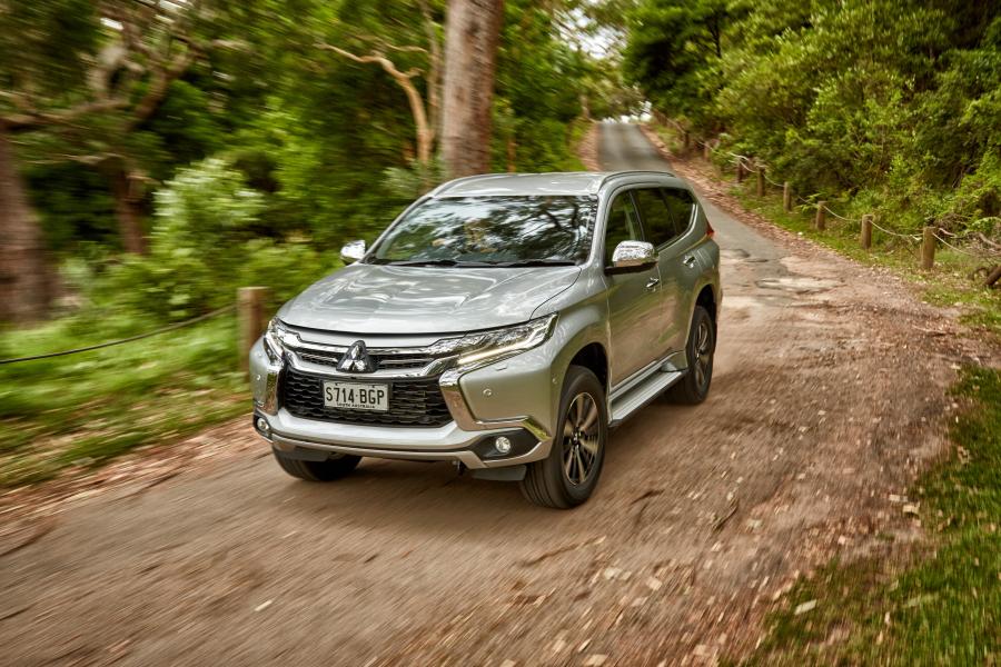  Mitsubishi Pajero Sport Exceed 2015 года  (AU) (фото 10 из 40)